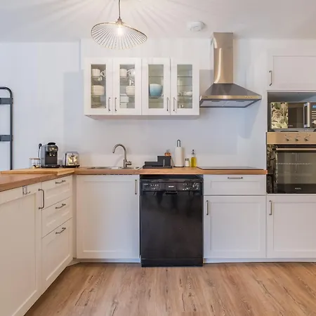 T3 Tropical Avec Parking Gratuit, Terrasse Et Wifi Apartman
